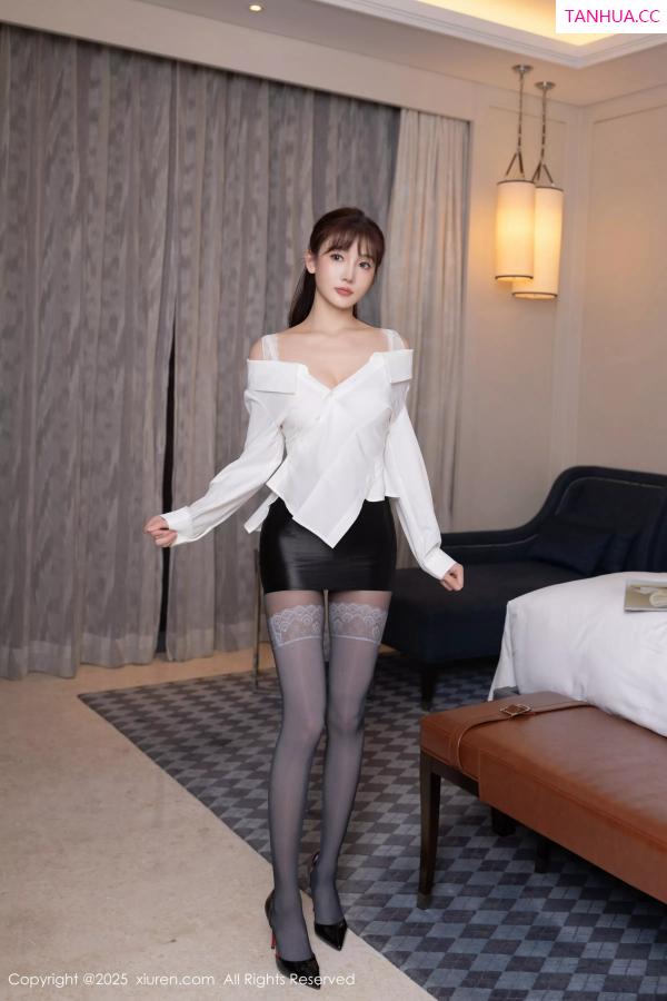 陆萱萱  [XiuRen]高清写真图 2025.04.17 No.10166 陆萱萱 白色衬衫第7张图片